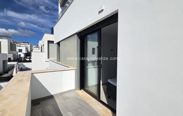 Reventa - Villa - Villamartin - Villamartín