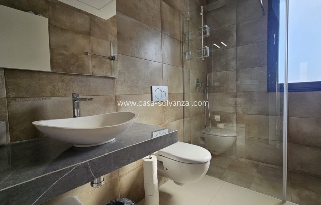 Reventa - Villa - Villamartin - Villamartín