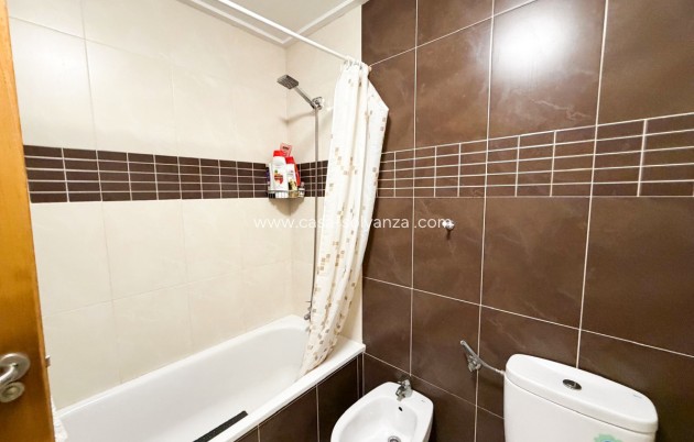 Wiederverkauf - Wohnung - Torrevieja - Torrevieja Centro