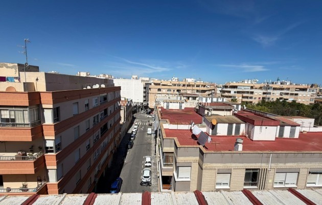 Herverkoop - Appartement / flat - Torrevieja - Playa del Cura