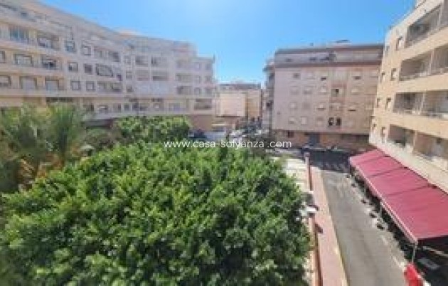 Herverkoop - Appartement / flat - Torrevieja - Center