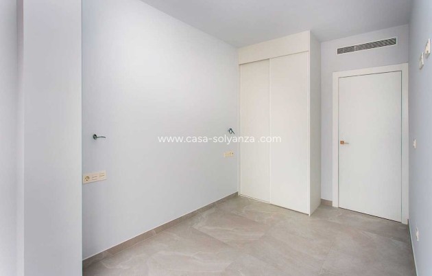 Resale - Apartment / flat - Torrevieja - Costa Blanca