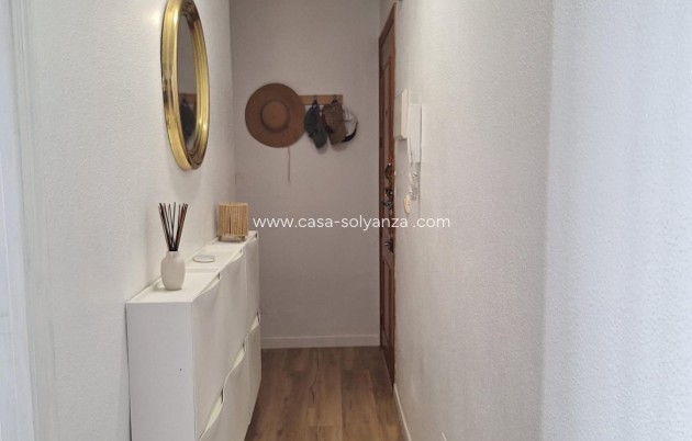 Resale - Apartment / flat - Torrevieja - Habaneras