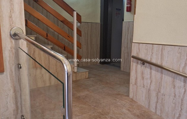 Resale - Apartment / flat - Torrevieja - Habaneras