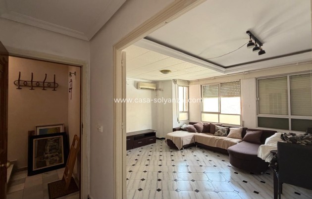 Resale - Apartment / flat - Torrevieja - Center