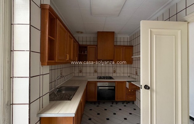 Resale - Apartment / flat - Torrevieja - Center