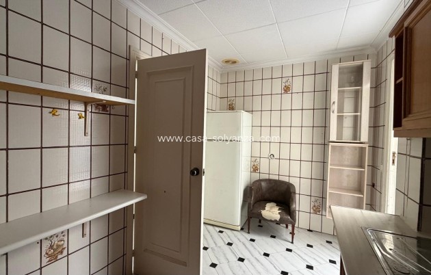 Resale - Apartment / flat - Torrevieja - Center