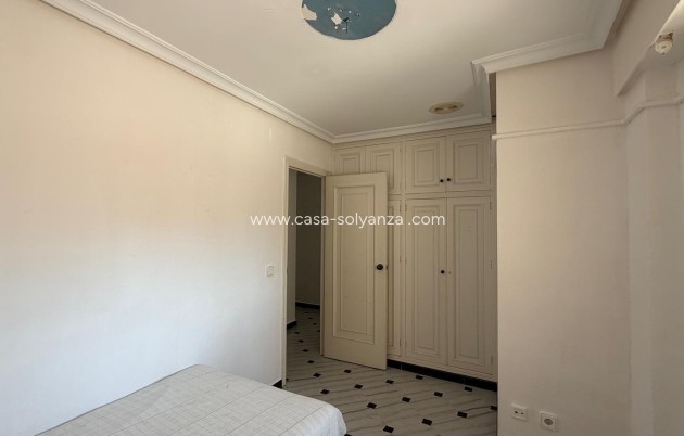 Resale - Apartment / flat - Torrevieja - Center