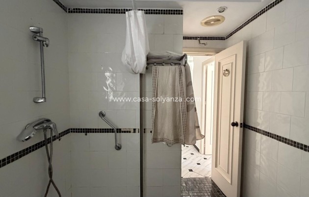 Resale - Apartment / flat - Torrevieja - Center