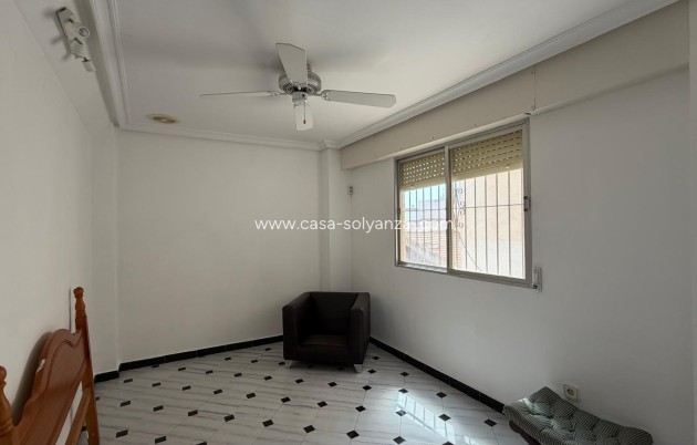 Resale - Apartment / flat - Torrevieja - Center