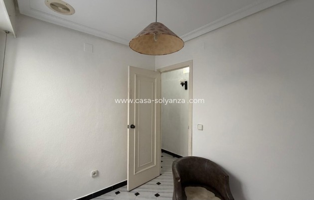 Resale - Apartment / flat - Torrevieja - Center