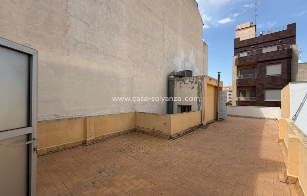 Resale - Apartment / flat - Torrevieja - Center