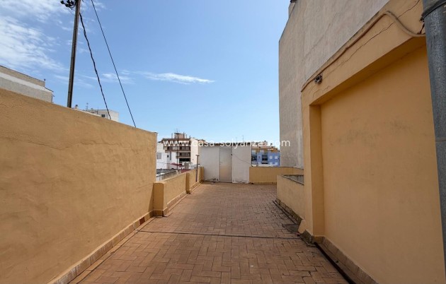 Resale - Apartment / flat - Torrevieja - Center