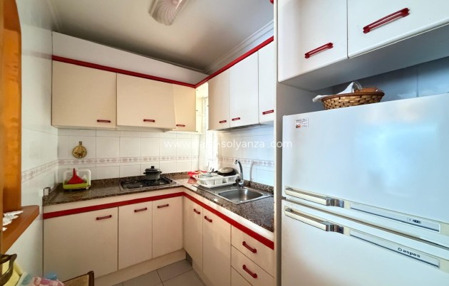 Resale - Apartment / flat - Torrevieja - Playa del Cura