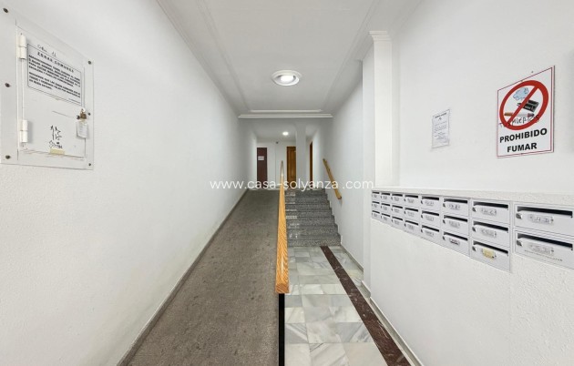 Resale - Apartment / flat - Torrevieja - Playa del Cura