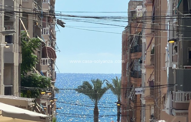 Resale - Apartment / flat - Torrevieja - Playa del Cura