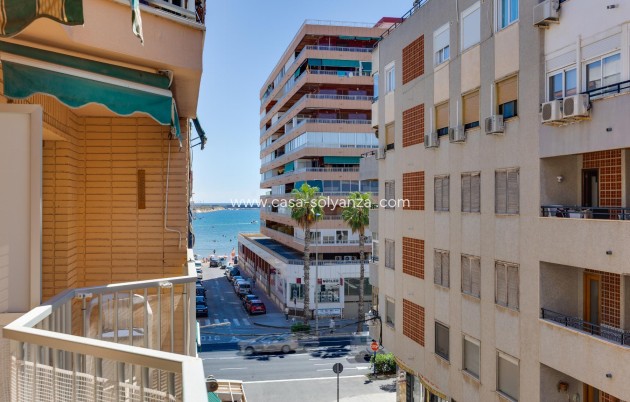 Resale - Apartment / flat - Torrevieja - Playa del Acequión