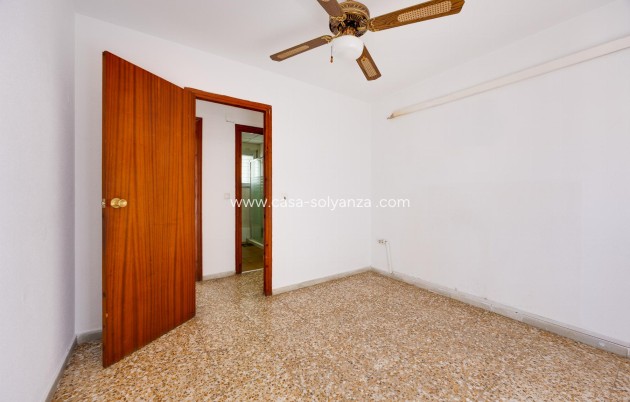 Resale - Apartment / flat - Torrevieja - Playa del Acequión