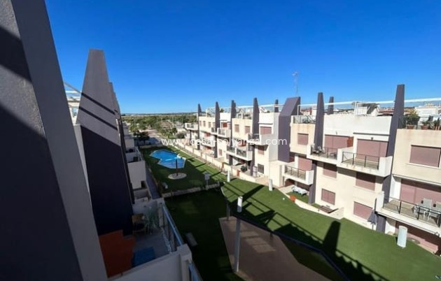Resale - Apartment / flat - Pilar de la Horadada - Torre de Horadada
