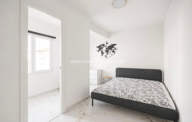 Resale - Apartment / flat - Torrevieja - Playa del Cura