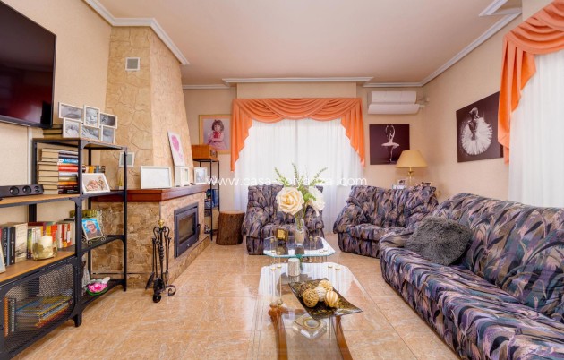 Resale - Apartment / flat - Torrevieja - Torrevieja Centro