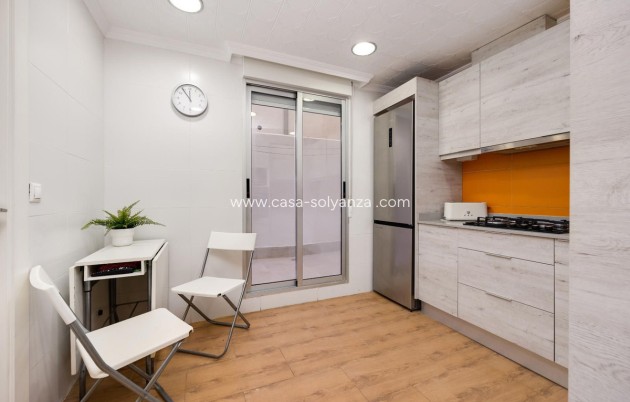 Wiederverkauf - Wohnung - Torrevieja - Torrevieja Centro