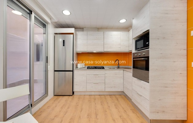 Wiederverkauf - Wohnung - Torrevieja - Torrevieja Centro