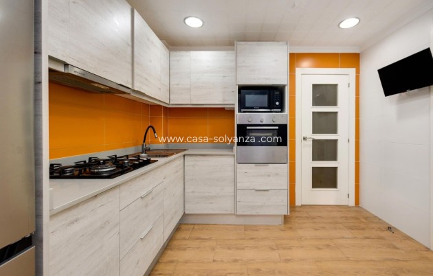 Wiederverkauf - Wohnung - Torrevieja - Torrevieja Centro