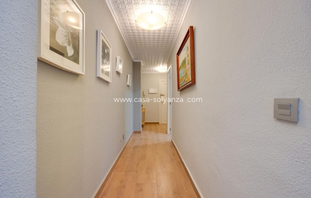 Wiederverkauf - Wohnung - Torrevieja - Torrevieja Centro