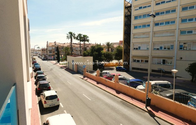 Wiederverkauf - Wohnung - Torrevieja - Torrevieja Centro