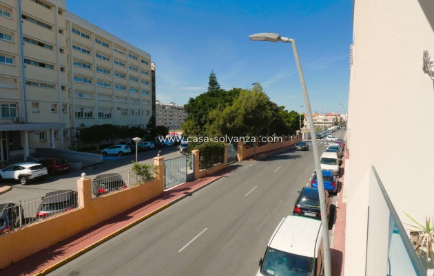 Wiederverkauf - Wohnung - Torrevieja - Torrevieja Centro