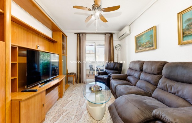 Resale - Apartment / flat - Torrevieja - Center