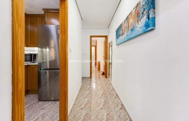 Resale - Apartment / flat - Torrevieja - Center