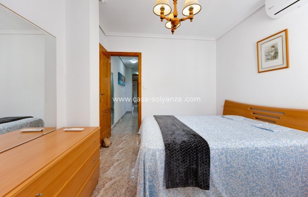 Resale - Apartment / flat - Torrevieja - Center