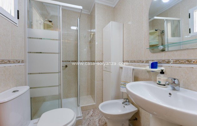 Resale - Apartment / flat - Torrevieja - Center