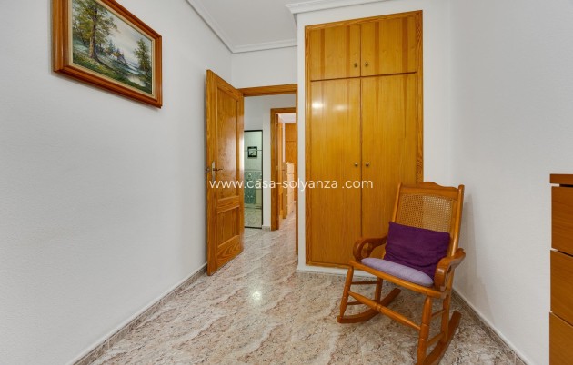 Resale - Apartment / flat - Torrevieja - Center