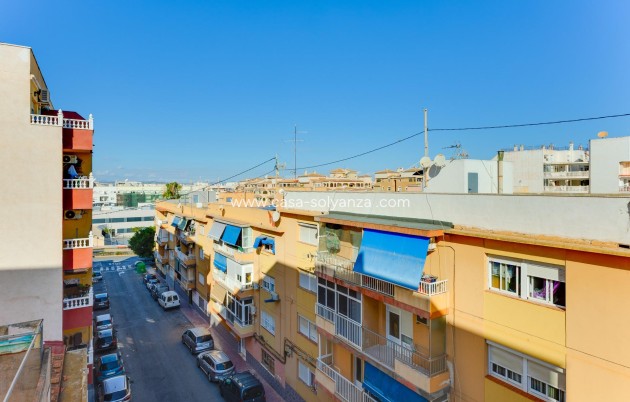 Resale - Apartment / flat - Torrevieja - Center