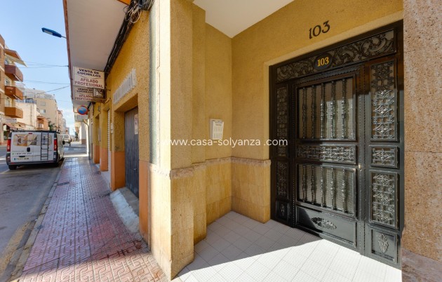 Resale - Apartment / flat - Torrevieja - Center
