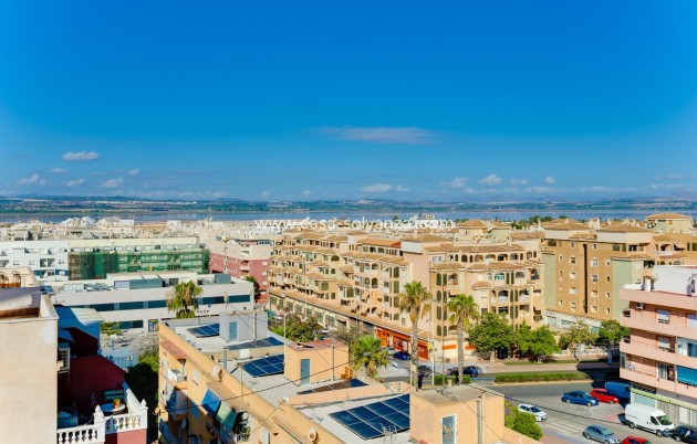 Resale - Apartment / flat - Torrevieja - Center