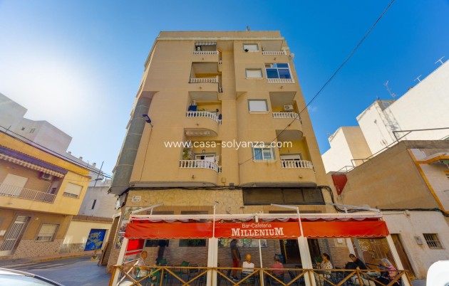 Resale - Apartment / flat - Torrevieja - Center