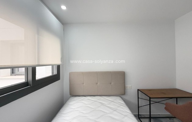 Reventa - Apartamento / piso - Torrevieja - Estacion Autobuses