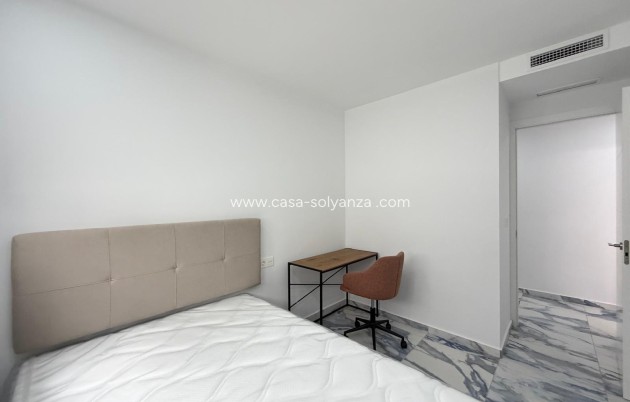 Reventa - Apartamento / piso - Torrevieja - Estacion Autobuses