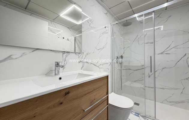 Reventa - Apartamento / piso - Torrevieja - Estacion Autobuses