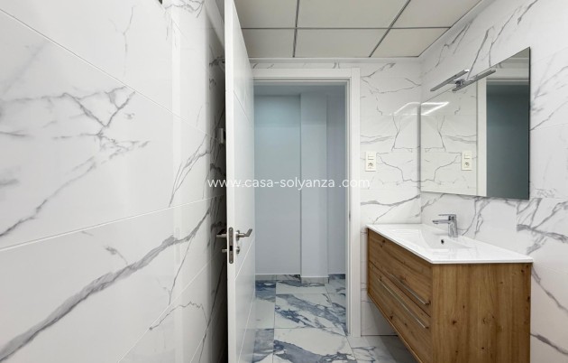 Reventa - Apartamento / piso - Torrevieja - Estacion Autobuses