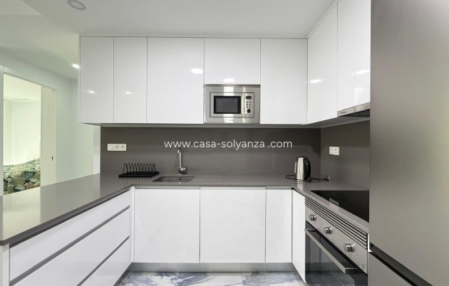 Reventa - Apartamento / piso - Torrevieja - Estacion Autobuses