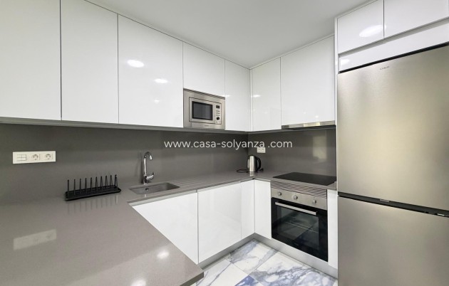 Reventa - Apartamento / piso - Torrevieja - Estacion Autobuses