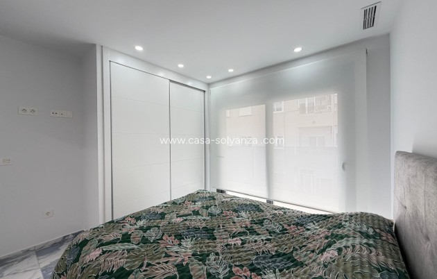 Reventa - Apartamento / piso - Torrevieja - Estacion Autobuses