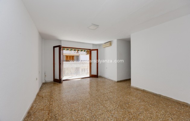 Resale - Apartment / flat - Torrevieja - Torrevieja Centro