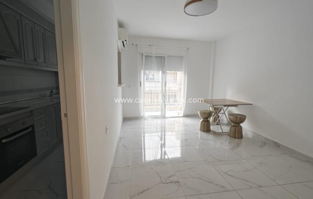 Wiederverkauf - Wohnung - Torrevieja - Torrevieja Centro