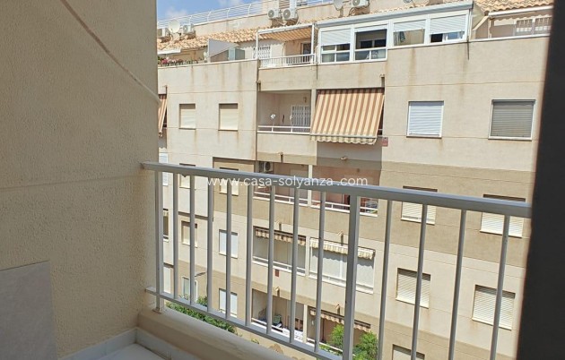 Wiederverkauf - Wohnung - Torrevieja - Torrevieja Centro